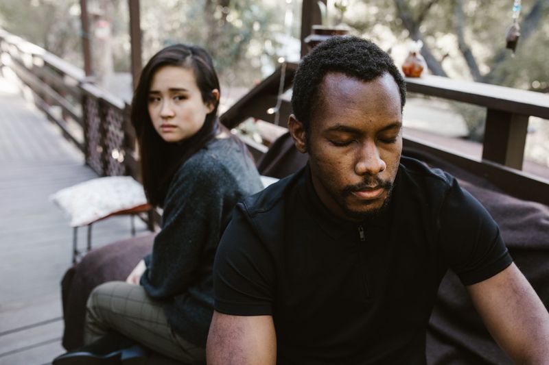 We Don’t Talk: 12 Reasons Why You Don't Have an Emotional Connection with Your Boyfriend